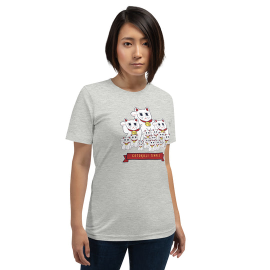 Cats Gotokuji Temple - Tokyo, Japan  Unisex t-shirt