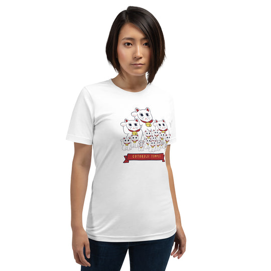 Cats Gotokuji Temple - Tokyo, Japan  Unisex t-shirt