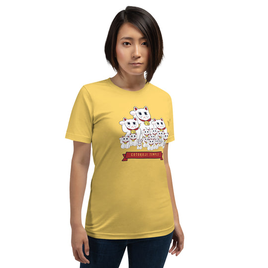 Cats Gotokuji Temple - Tokyo, Japan  Unisex t-shirt